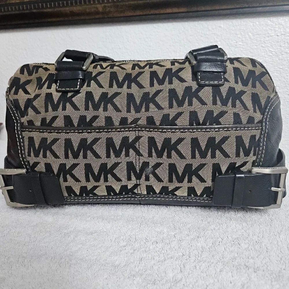 Michael kors shoulder bag